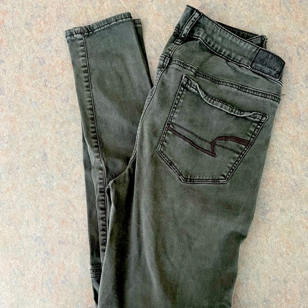 American Eagle Green Skinny Cargo Pants - Size 8 Extra Long